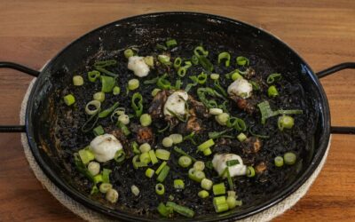 Arroz Seco de Chipirones – Chipirones en su Tinta con Merengue de Sepia